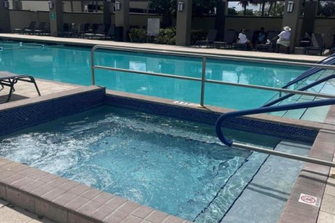 Condo in Coconut Creek, Florida, 3 bedrooms № 2083255 - photo 21