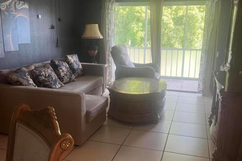 Condo in Coconut Creek, Florida, 3 bedrooms № 2083255 - photo 8