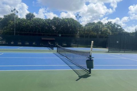 Condo in Coconut Creek, Florida, 3 bedrooms № 2083255 - photo 22