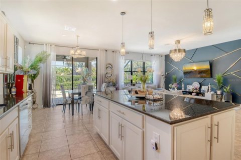 House in Sarasota, Florida 2 bedrooms, 155.61 sq.m. № 1737215 - photo 11