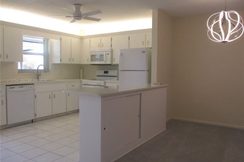 Casa en venta en Stuart, Florida, 2 dormitorios, 109.81 m2 № 2049334 - foto 6