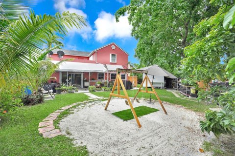 Villa ou maison à vendre à Miami, Floride: 4 chambres, 167.22 m2 № 2081761 - photo 13