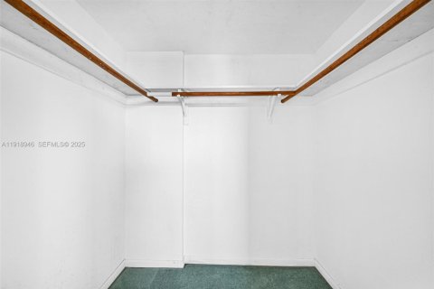 Copropriété à vendre à Hollywood, Floride: 2 chambres, 108.51 m2 № 1983808 - photo 28