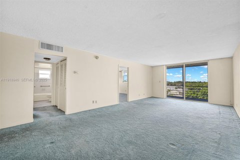 Copropriété à vendre à Hollywood, Floride: 2 chambres, 108.51 m2 № 1983808 - photo 13