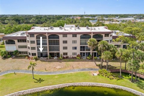 Condo in Punta Gorda, Florida, 2 bedrooms  № 1620345 - photo 2