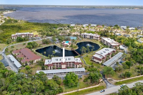 Condominio en venta en Punta Gorda, Florida, 2 dormitorios, 121.52 m2 № 1620345 - foto 1