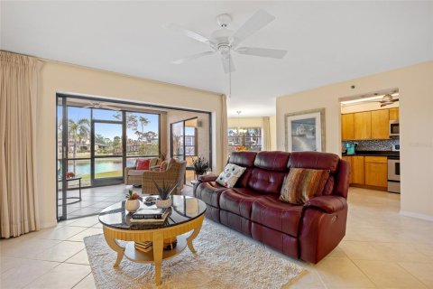 Condo in Punta Gorda, Florida, 2 bedrooms  № 1620345 - photo 10