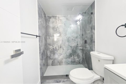 Copropriété à vendre à Fort Lauderdale, Floride: 2 chambres, 90.58 m2 № 2058882 - photo 13