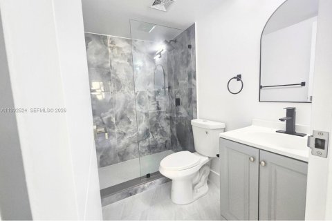 Copropriété à vendre à Fort Lauderdale, Floride: 2 chambres, 90.58 m2 № 2058882 - photo 11