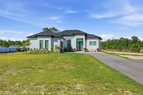House in Naples, Florida 4 bedrooms, 160.35 sq.m. № 2098306 - photo 25