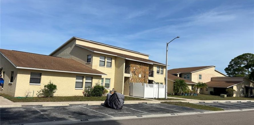 Condo à Pinellas Park, Floride, 2 chambres № 2111272