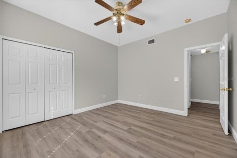 House in Riverview, Florida 5 bedrooms, 271.09 sq.m. № 2430477 - photo 28