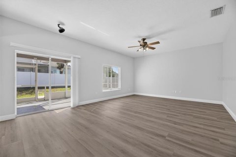 House in Riverview, Florida 5 bedrooms, 271.09 sq.m. № 2430477 - photo 25