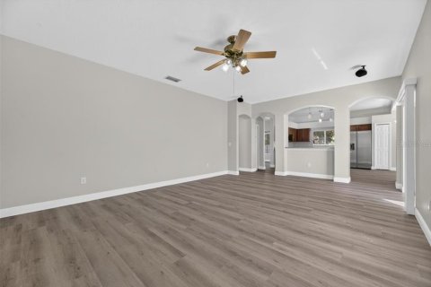 House in Riverview, Florida 5 bedrooms, 271.09 sq.m. № 2430477 - photo 23
