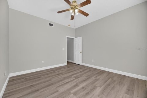 House in Riverview, Florida 5 bedrooms, 271.09 sq.m. № 2430477 - photo 29