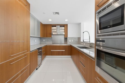 Купить кондоминиум в Майами, Флорида 3 спальни, 216.74м2, № 2042426 - фото 5