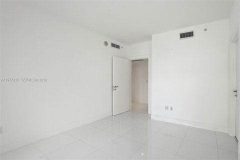 Купить кондоминиум в Майами, Флорида 3 спальни, 216.74м2, № 2042426 - фото 26