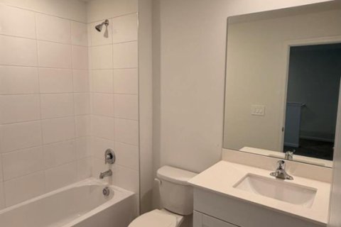 Townhouse in St. Lucie, Florida 3 bedrooms, 137.96 sq.m. № 2343534 - photo 13