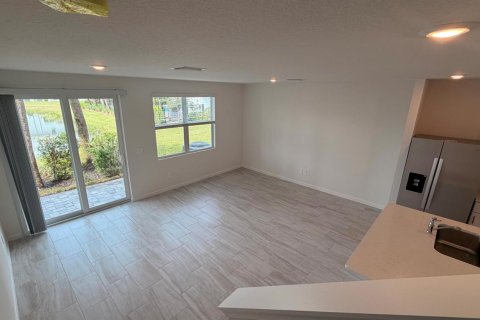 Townhouse in St. Lucie, Florida 3 bedrooms, 137.96 sq.m. № 2343534 - photo 11