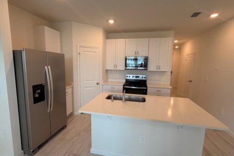 Townhouse in St. Lucie, Florida 3 bedrooms, 137.96 sq.m. № 2343534 - photo 8