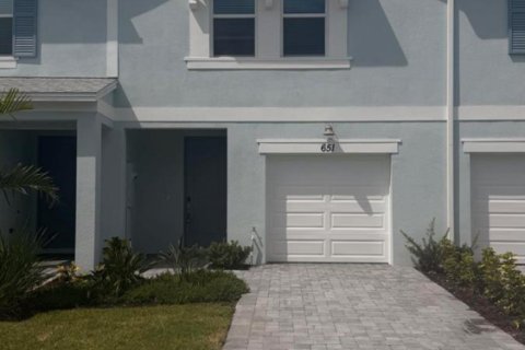Townhouse in St. Lucie, Florida 3 bedrooms, 137.96 sq.m. № 2343534 - photo 2