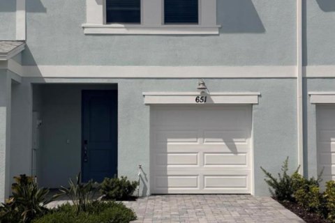 Townhouse in St. Lucie, Florida 3 bedrooms, 137.96 sq.m. № 2343534 - photo 3