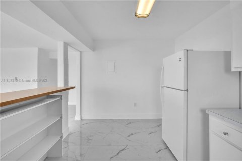 Condominio en venta en Aventura, Florida, 2 dormitorios, 120.77 m2 № 1694156 - foto 10