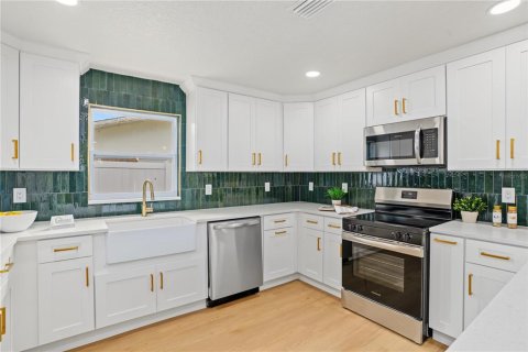 Casa en venta en Dunedin, Florida, 3 dormitorios, 166.02 m2 № 2387488 - foto 17
