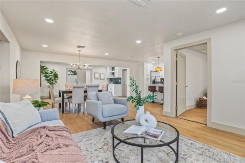 Casa en venta en Dunedin, Florida, 3 dormitorios, 166.02 m2 № 2387488 - foto 7