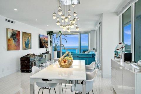Condo in Fort Lauderdale, Florida, 2 bedrooms № 2183036 - photo 2