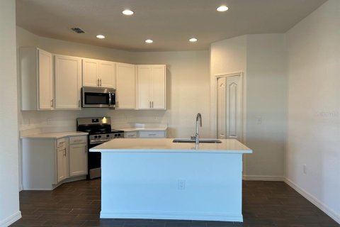 House in Bartow, Florida 3 bedrooms, 160.72 sq.m. № 1553289 - photo 4