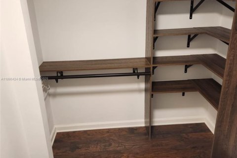 Touwnhouse à louer à Hialeah, Floride: 2 chambres, 86.86 m2 № 1943333 - photo 10