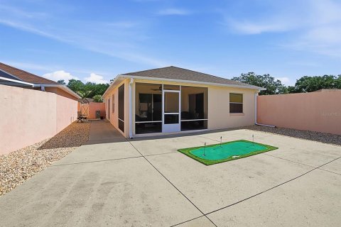 House in Lady Lake, Florida 2 bedrooms, 96.62 sq.m. № 2092701 - photo 22