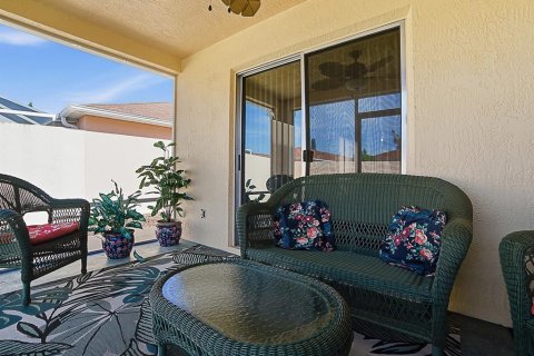 House in Lady Lake, Florida 2 bedrooms, 96.62 sq.m. № 2092701 - photo 20