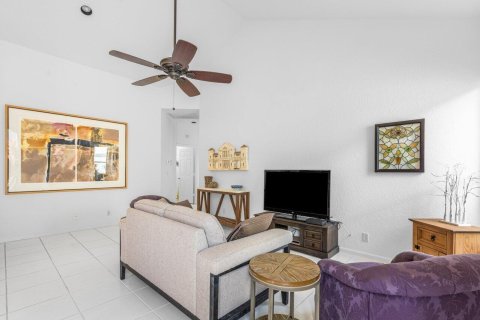 Villa ou maison à vendre à Boynton Beach, Floride: 3 chambres, 222.13 m2 № 2432285 - photo 18