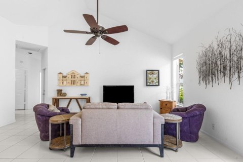 Villa ou maison à vendre à Boynton Beach, Floride: 3 chambres, 222.13 m2 № 2432285 - photo 19