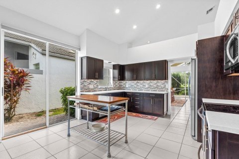 Villa ou maison à vendre à Boynton Beach, Floride: 3 chambres, 222.13 m2 № 2432285 - photo 11