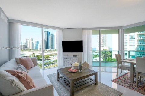 Condo in Sunny Isles Beach, Florida, 3 bedrooms № 2088251 - photo 6
