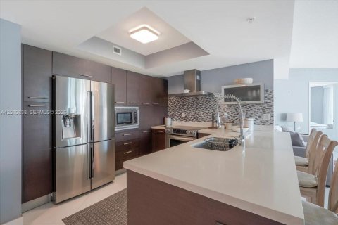 Condo in Sunny Isles Beach, Florida, 3 bedrooms № 2088251