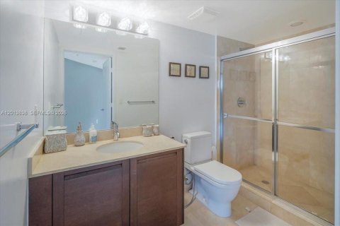 Condo in Sunny Isles Beach, Florida, 3 bedrooms № 2088251 - photo 11