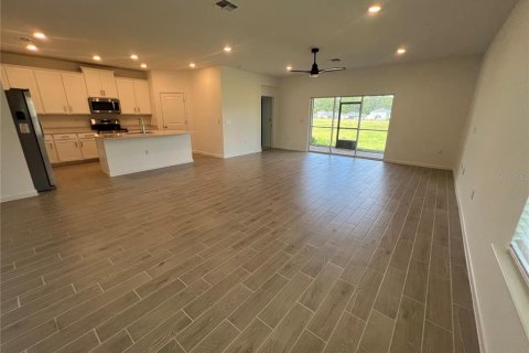 House in Ocala, Florida 4 bedrooms, 189.43 sq.m. № 2377997 - photo 3