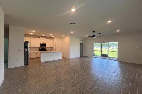 House in Ocala, Florida 4 bedrooms, 189.43 sq.m. № 2377997 - photo 8
