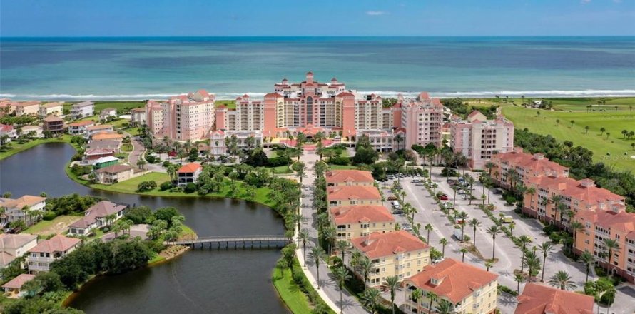 Condominio en Palm Coast, Florida, 3 dormitorios № 1527730