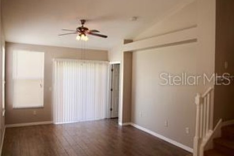 Снять в аренду таунхаус в Ривервью, Флорида 3 спальни, 145.39м2, № 1909810 - фото 5