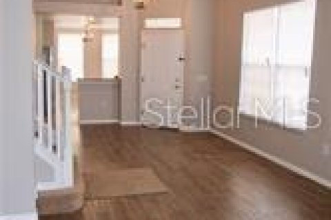 Снять в аренду таунхаус в Ривервью, Флорида 3 спальни, 145.39м2, № 1909810 - фото 3