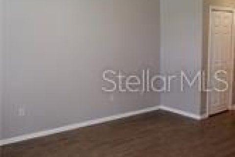 Снять в аренду таунхаус в Ривервью, Флорида 3 спальни, 145.39м2, № 1909810 - фото 9