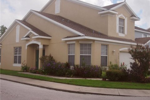 Снять в аренду таунхаус в Ривервью, Флорида 3 спальни, 145.39м2, № 1909810 - фото 1