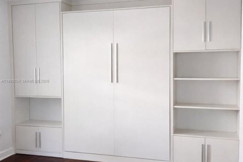 Villa ou maison à vendre à Miami Shores, Floride: 4 chambres, 212.1 m2 № 2052576 - photo 6