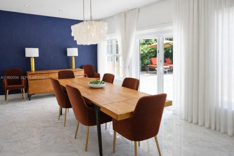 Villa ou maison à vendre à Miami Shores, Floride: 4 chambres, 212.1 m2 № 2052576 - photo 9