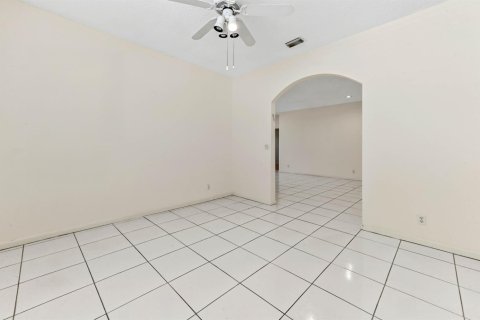 Купить кондоминиум в Бойнтон-Бич, Флорида 4 комнаты, 127.74м2, № 2084007 - фото 15
